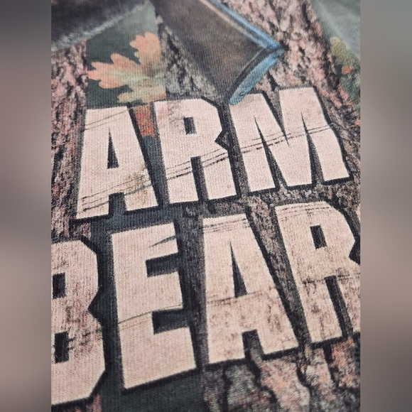 The Mountain Graphic Bear Print T-Shirt Green, sz MD - Picture 11 of 12